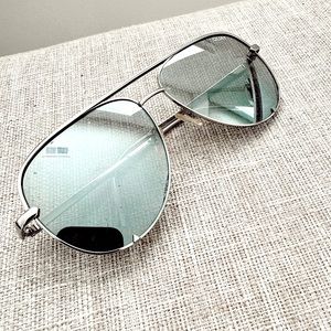 Quay Australia X Desi High Key Aviator Sunglasses Oversized Silver Mirror SK:Q36